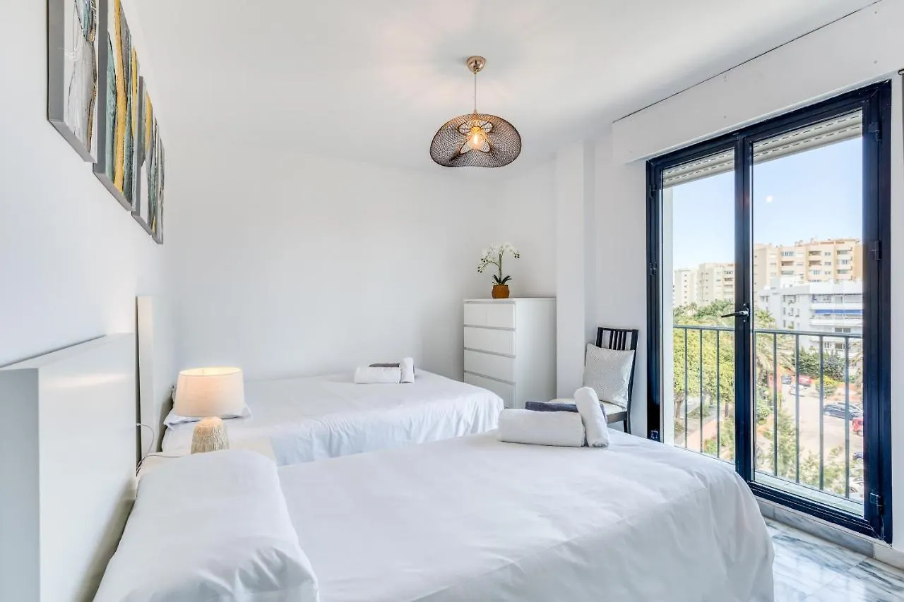 Hanami El Pinacho Beach Apartment Estepona